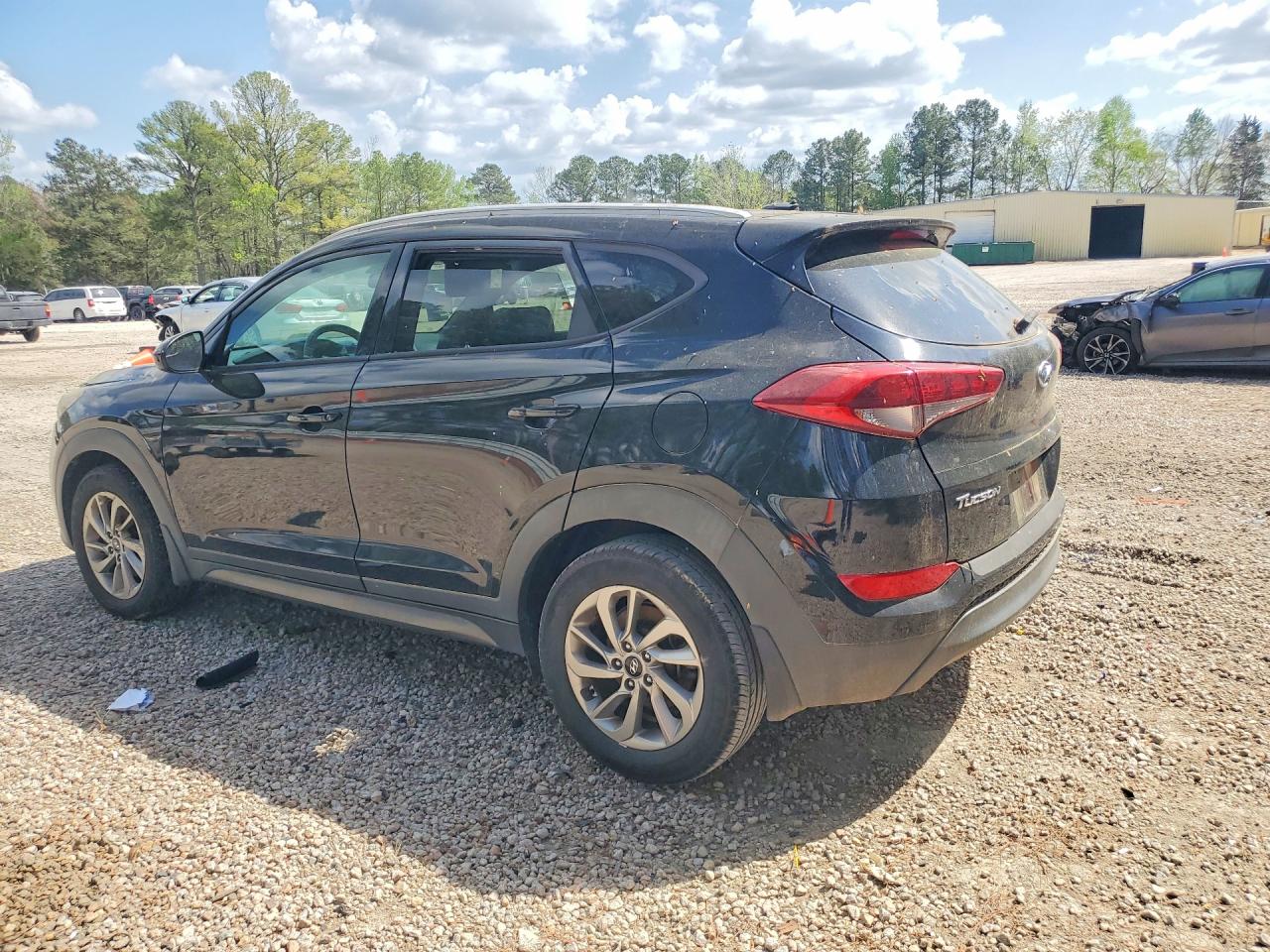 2016 Hyundai Tucson VIN KM8J33A49GU195044 photo 2