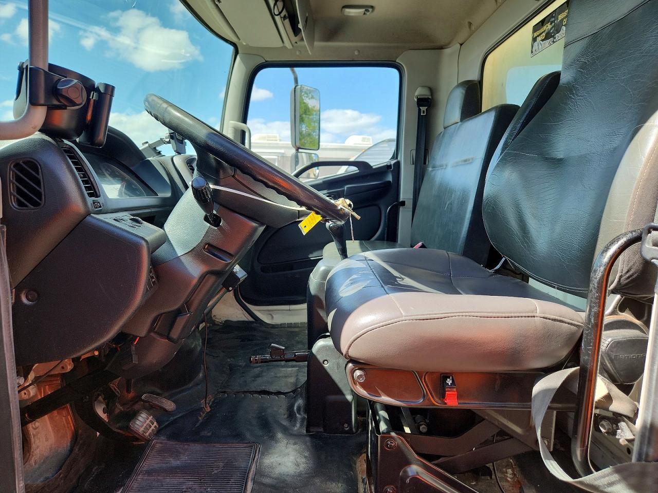 2013 HINO All other VIN 5PVNE8JP2D4S50596 photo 5