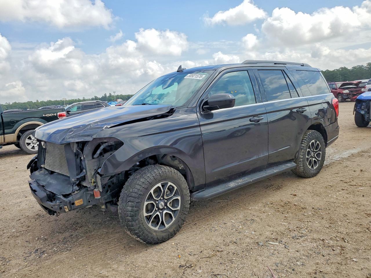 2023 Ford Expedition VIN 1FMJU1H8XPEA52267 photo 1