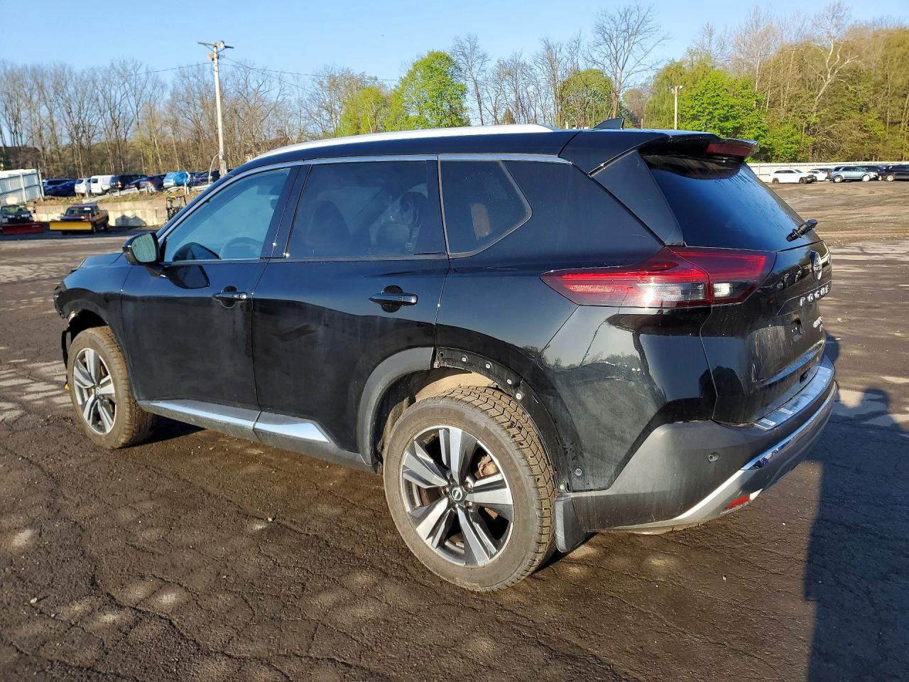 2023 Rogue VIN JN8BT3DDXPW301806 photo 2