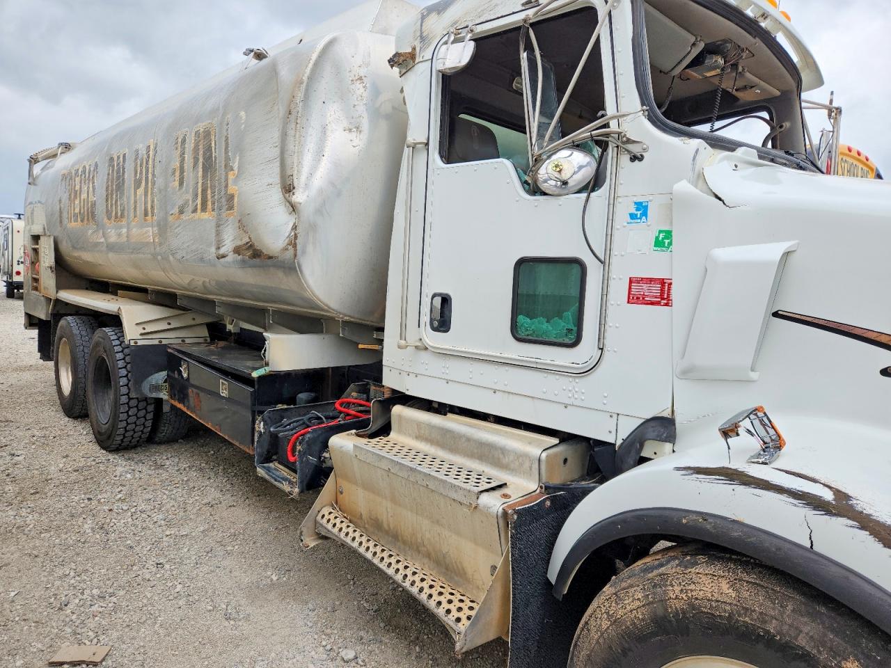 2012 KENWORTH All other VIN 1NKDL40X8CJ326980 photo 9