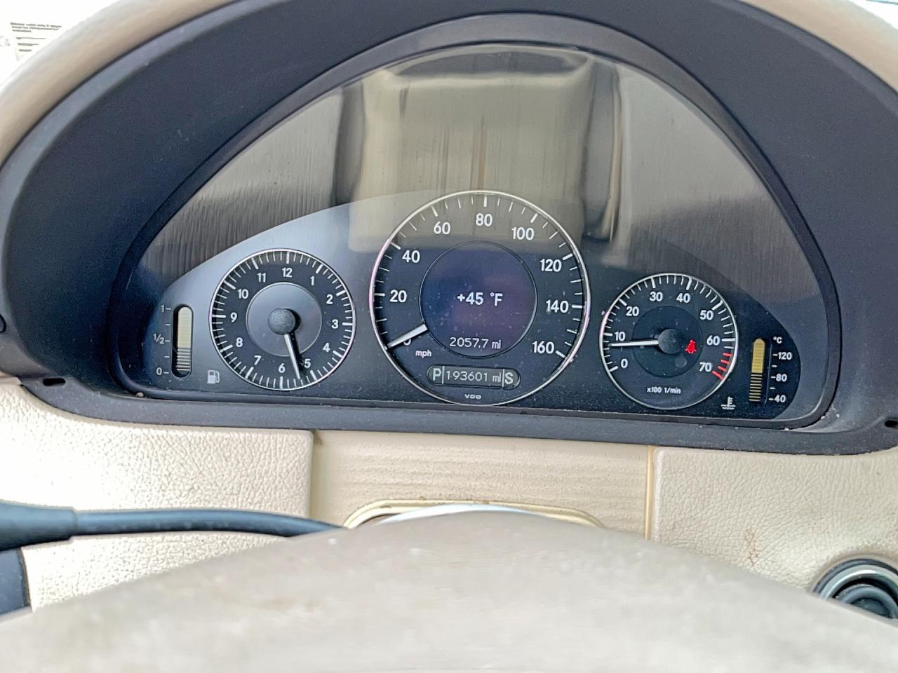 2007 Mercedes-Benz Clk-class VIN WDBTK56F07T081198 photo 8
