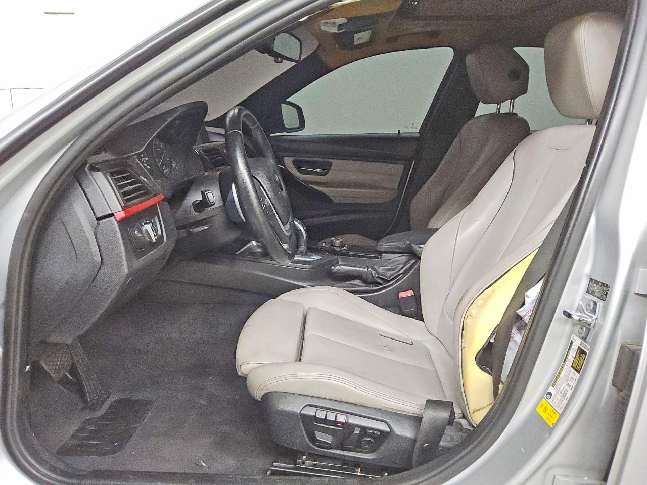 2012 BMW 3 series VIN WBA3A5G54CNP15473 photo 7