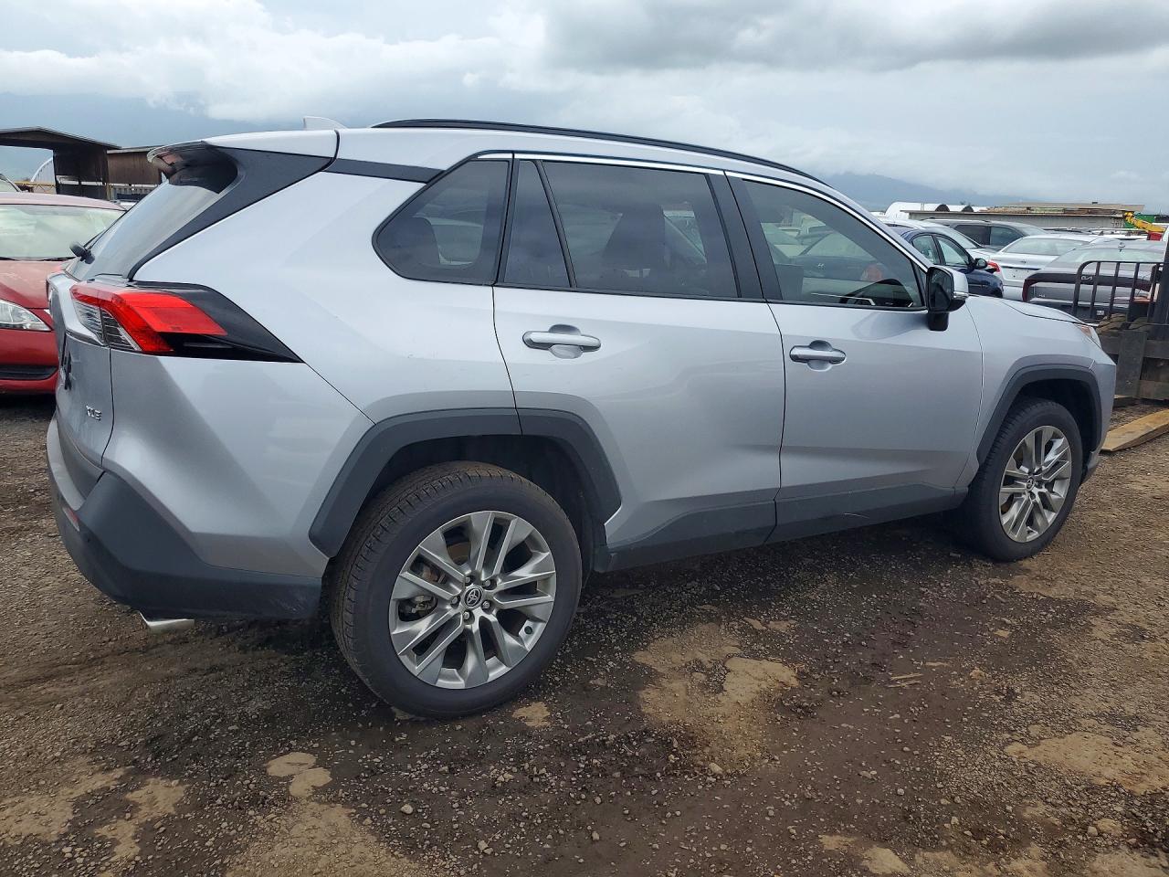 2025 Toyota Rav4 VIN JTMC1RFV2SD136286 photo 3
