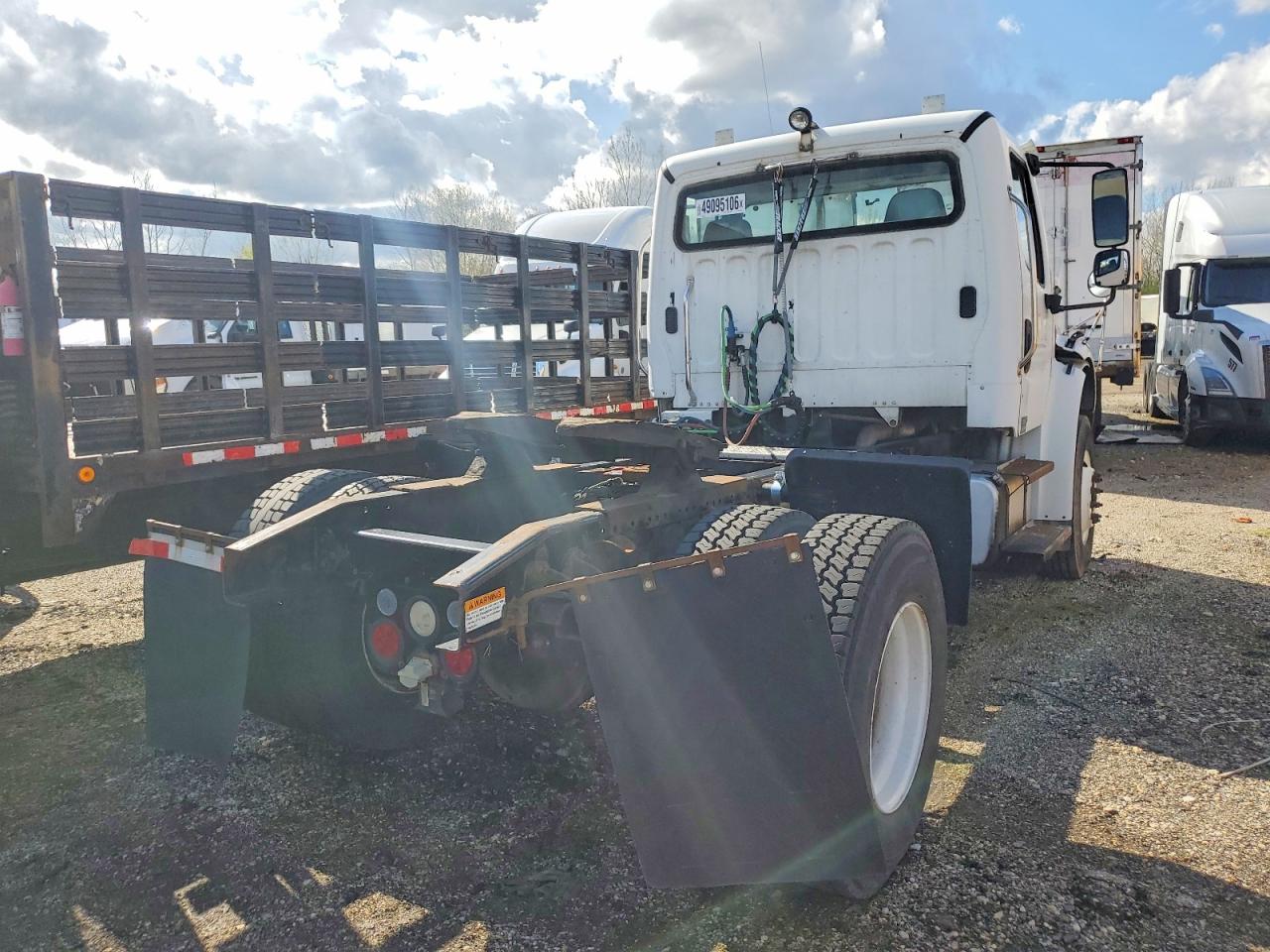 2009 FREIGHTLINER All other VIN 1FUBCXBS39HAC5844 photo 4