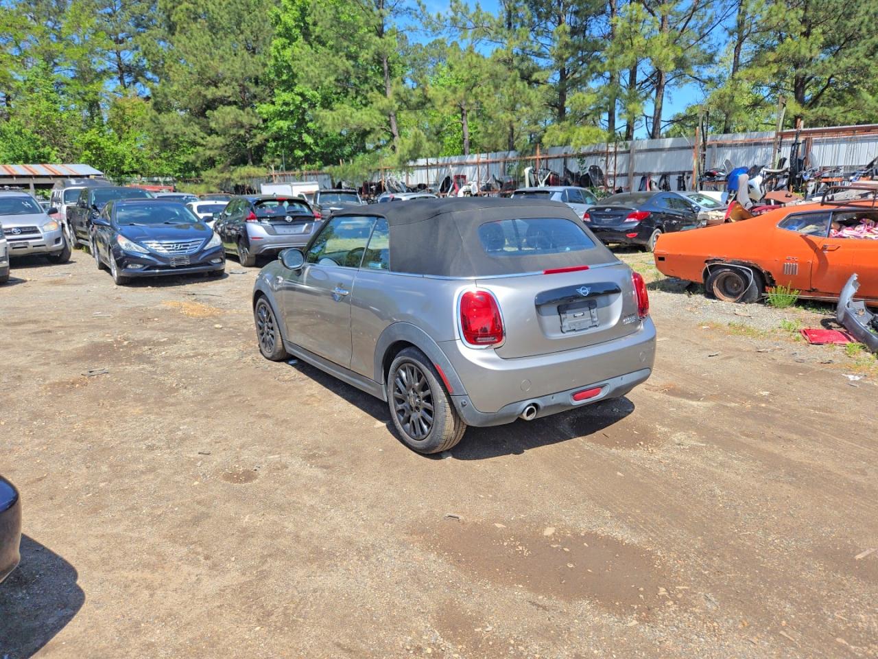 2020 Mini Cooper VIN WMWWJ3C0XL3L01427 photo 3
