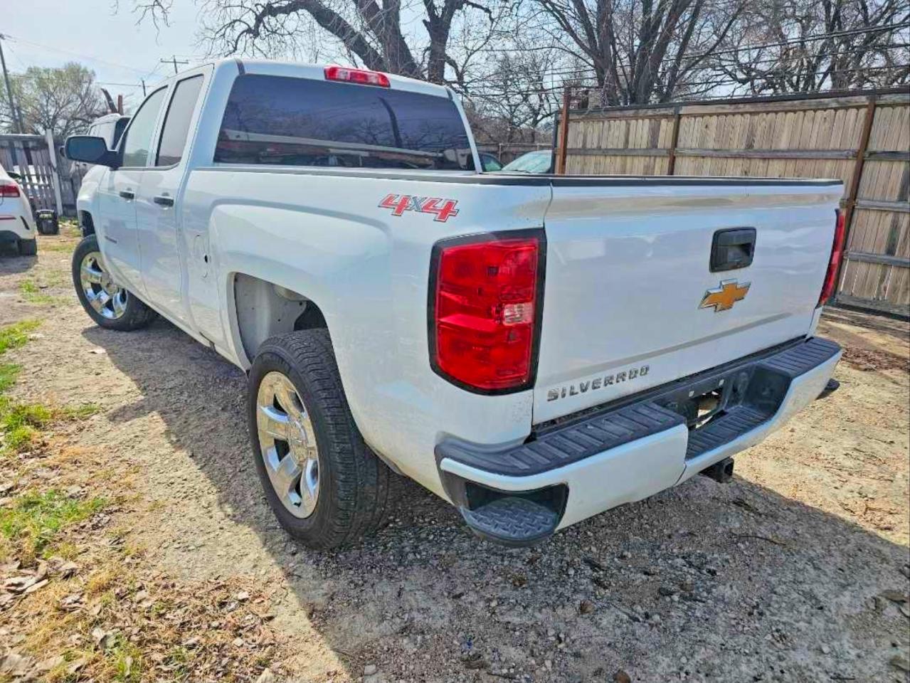 2016 Chevrolet All models VIN 1GCVKPEH0GZ333764 photo 3