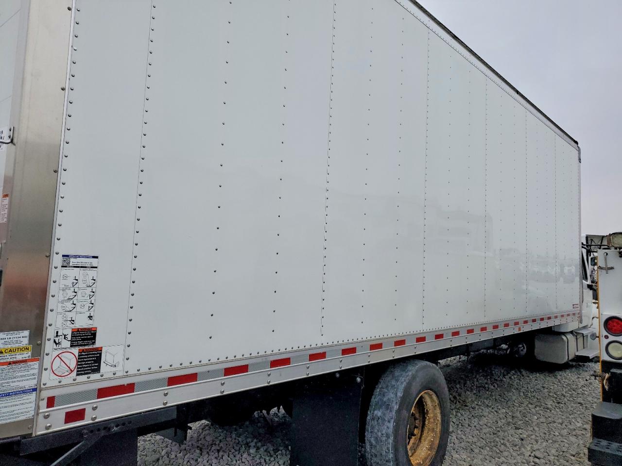 2025 FREIGHTLINER All other VIN 1FVACWFC8SHWG4289 photo 4
