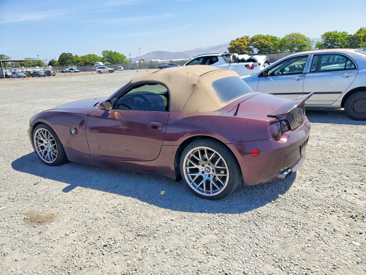 2003 BMW Z4 VIN 4USBT534X3LT22024 photo 2