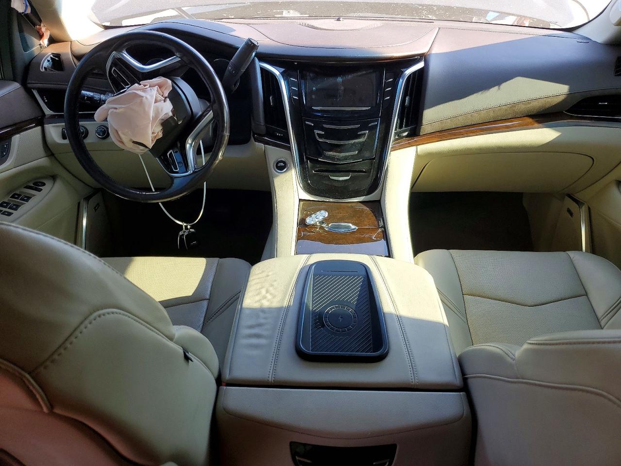 2017 Cadillac Escalade VIN 1GYS4CKJ5HR168092 photo 8