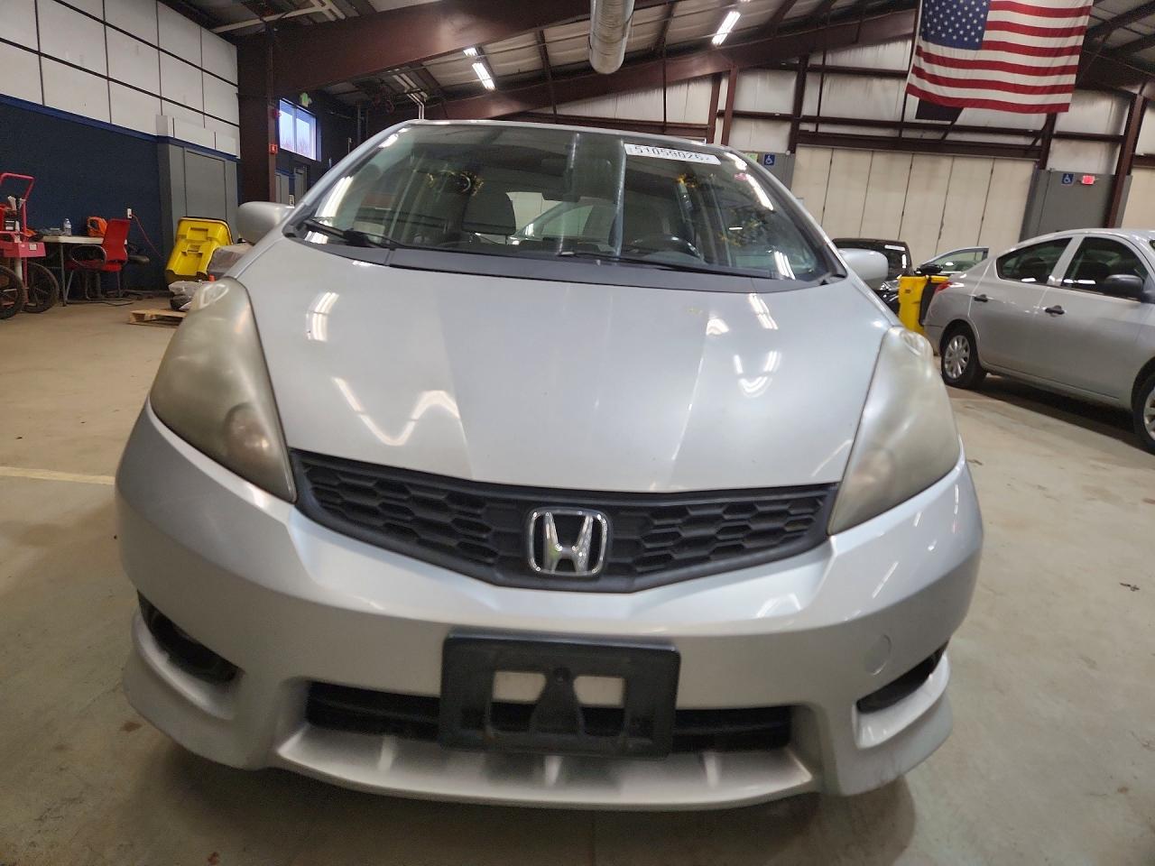 2012 Honda Fit VIN JHMGE8H50CC001486 photo 5