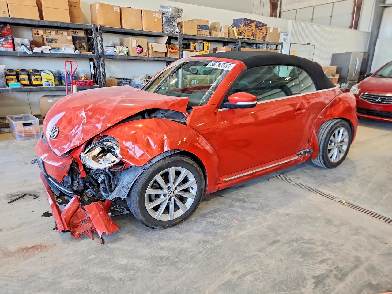 2019 Volkswagen Beetle VIN 3VW5DAAT1KM507057 photo 1
