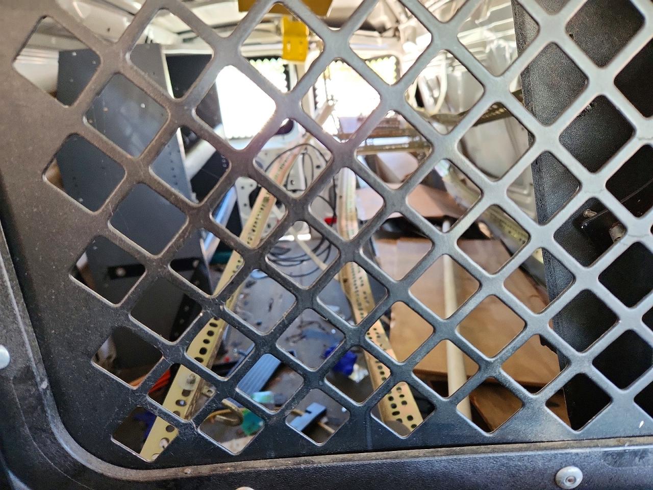 2011 Ford Econoline VIN 1FTNE2EW3BDB00881 photo 10