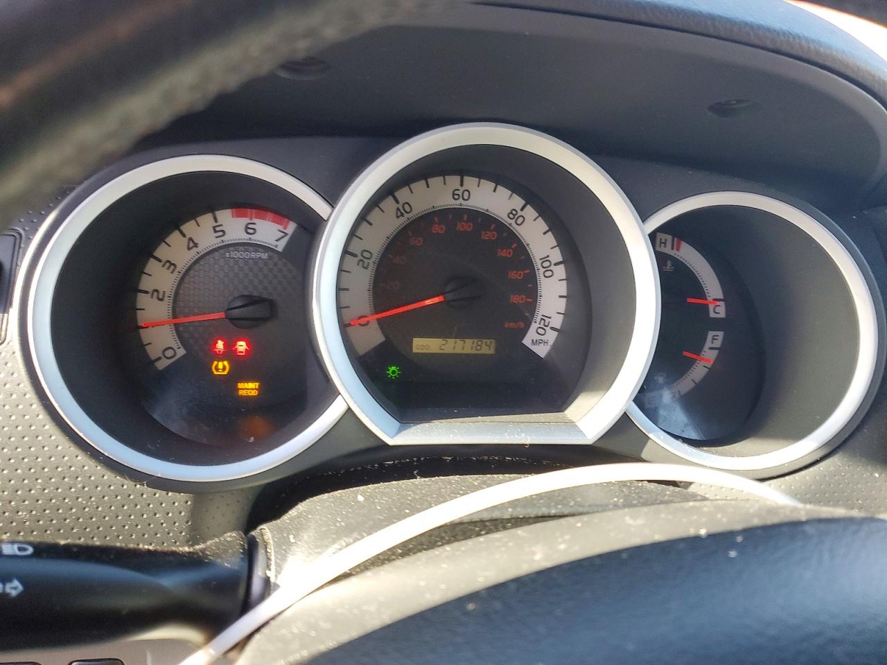 2015 Toyota Tacoma VIN 5TFJU4GNXFX085690 photo 9