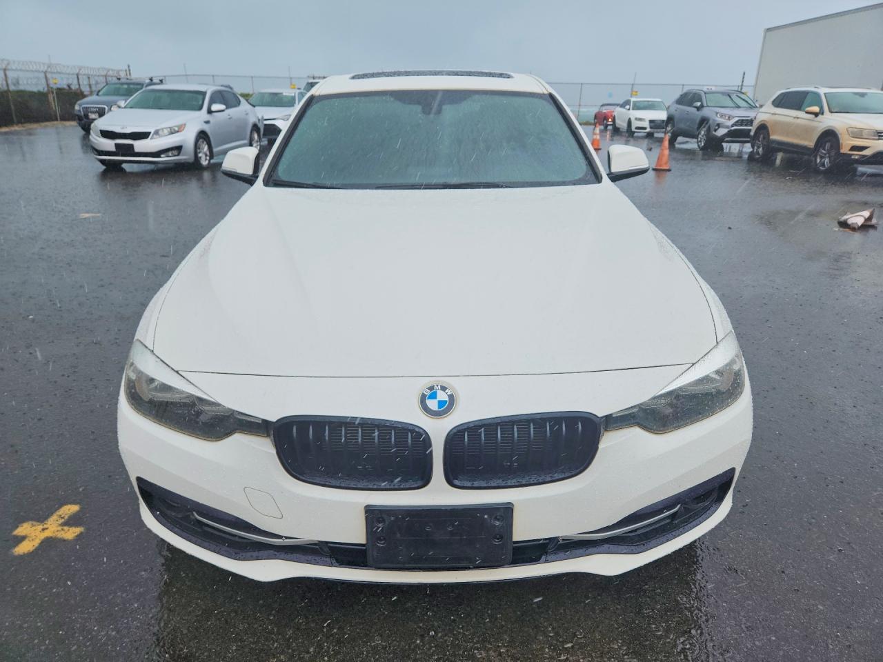 2016 BMW 3 series VIN WBA8E9C5XGK648635 photo 5
