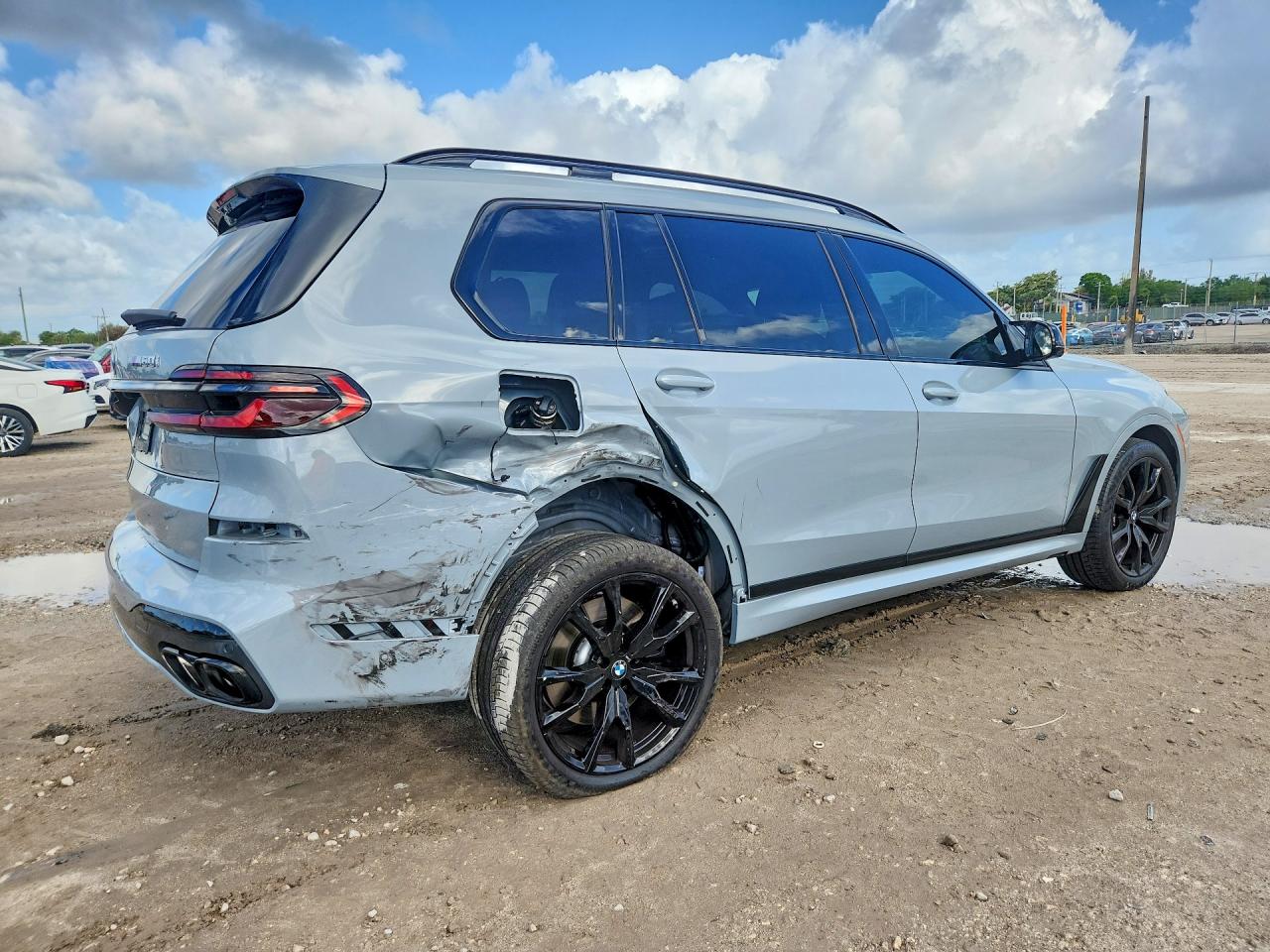 2025 BMW X7 VIN 5UX33EM07S9X33865 photo 3