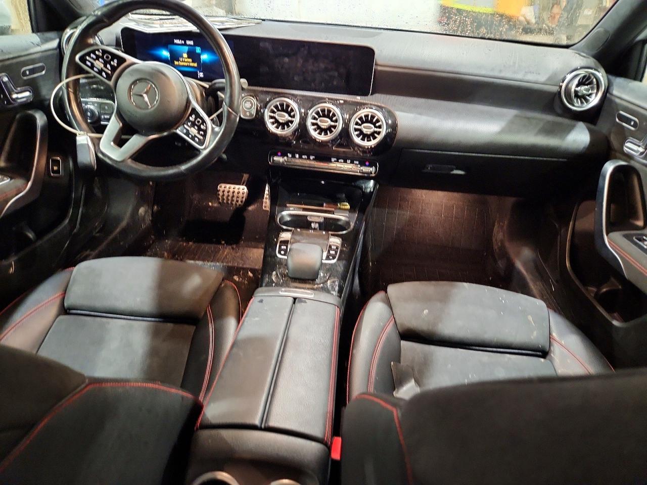 2019 Mercedes-Benz A-class VIN WDD3G4FBXKW000926 photo 8
