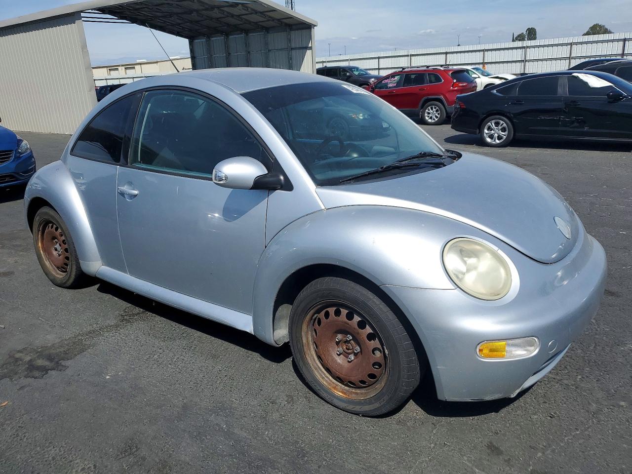 2004 Volkswagen Beetle VIN 3VWBK21C34M402781 photo 4