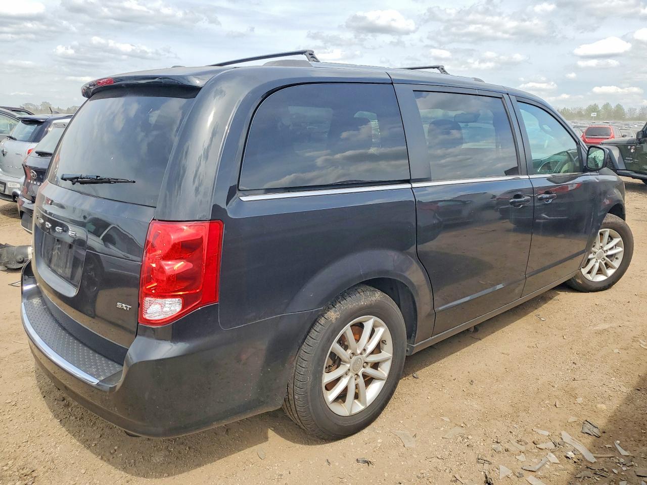 2020 Dodge Caravan VIN 2C4RDGCG1LR152893 photo 3