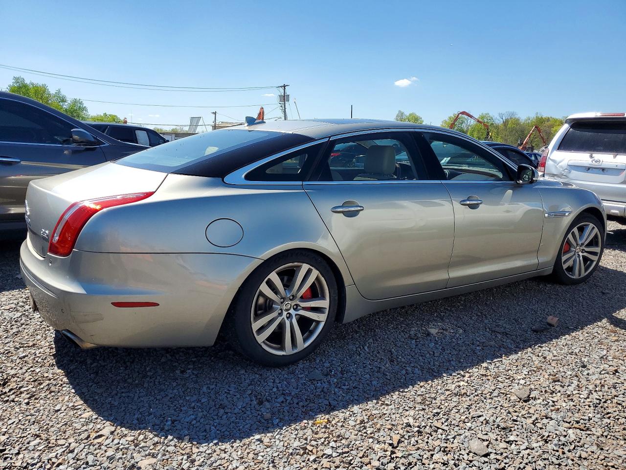 2013 Jaguar Xj VIN SAJWJ2GD4D8V51942 photo 3