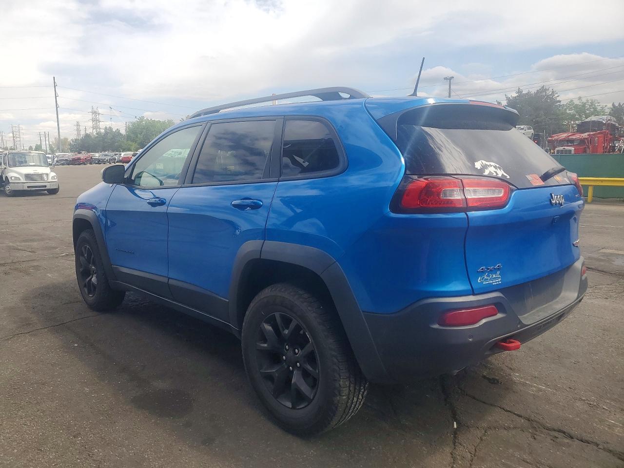 2018 JEEP Cherokee VIN 1C4PJMBX2JD522751 photo 2