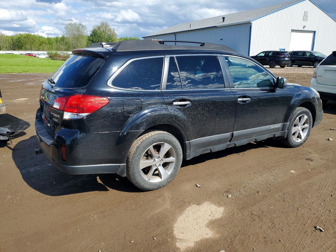 2013 Subaru Outback VIN 4S4BRCSC3D3279628 photo 3