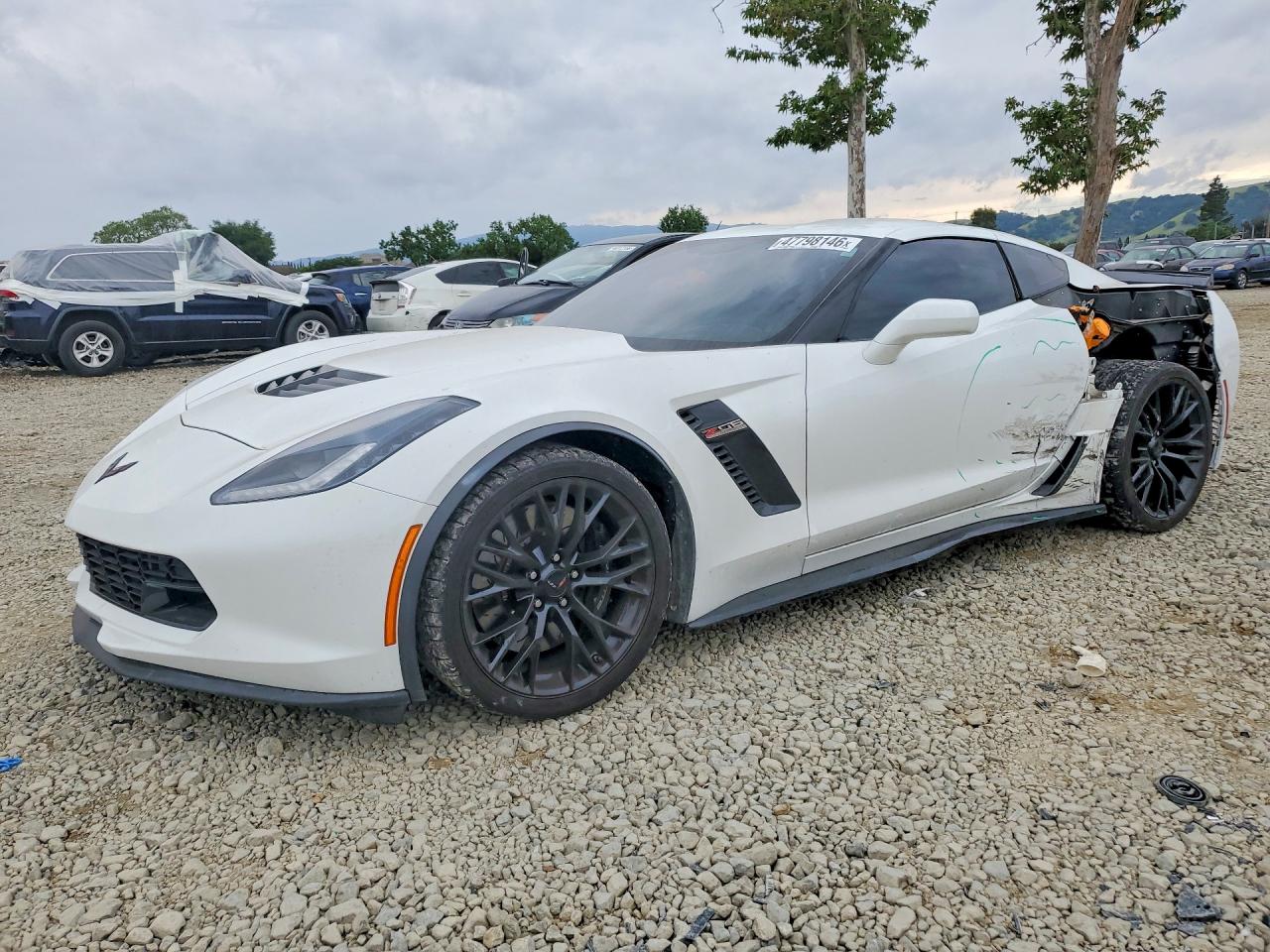 2018 Chevrolet Corvette VIN 1G1YN2D62J5601597 photo 1