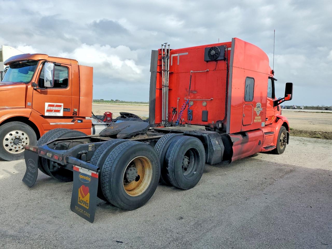 2018 PETERBILT All other VIN 1XPBDP9X2JD449162 photo 4