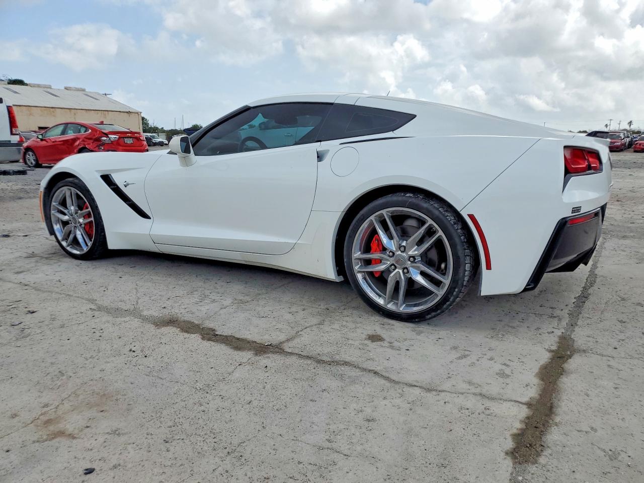 2019 Chevrolet Corvette VIN 1G1YB2D73K5117828 photo 2