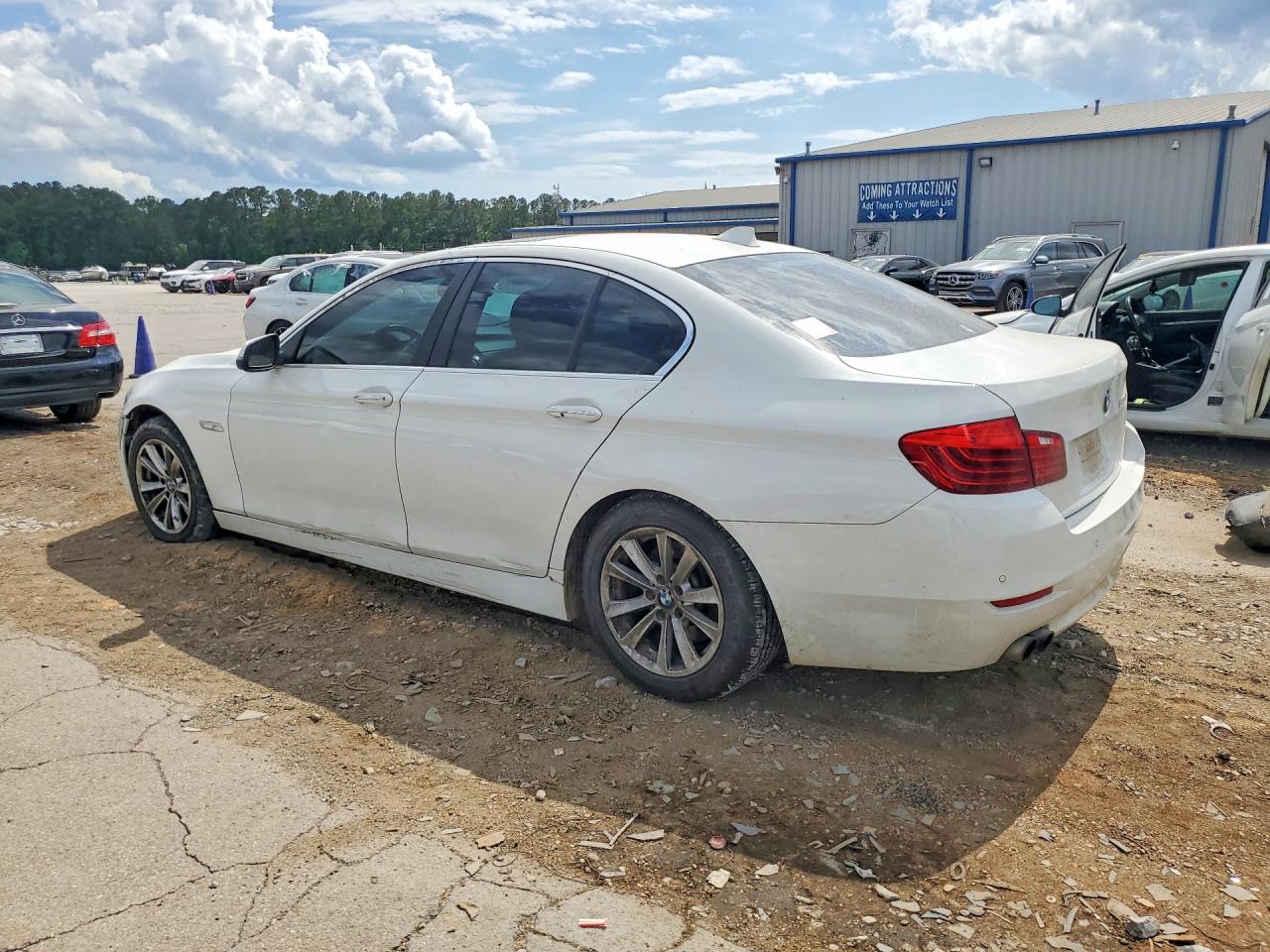 2014 BMW 5 series VIN WBA5A5C53ED509214 photo 2