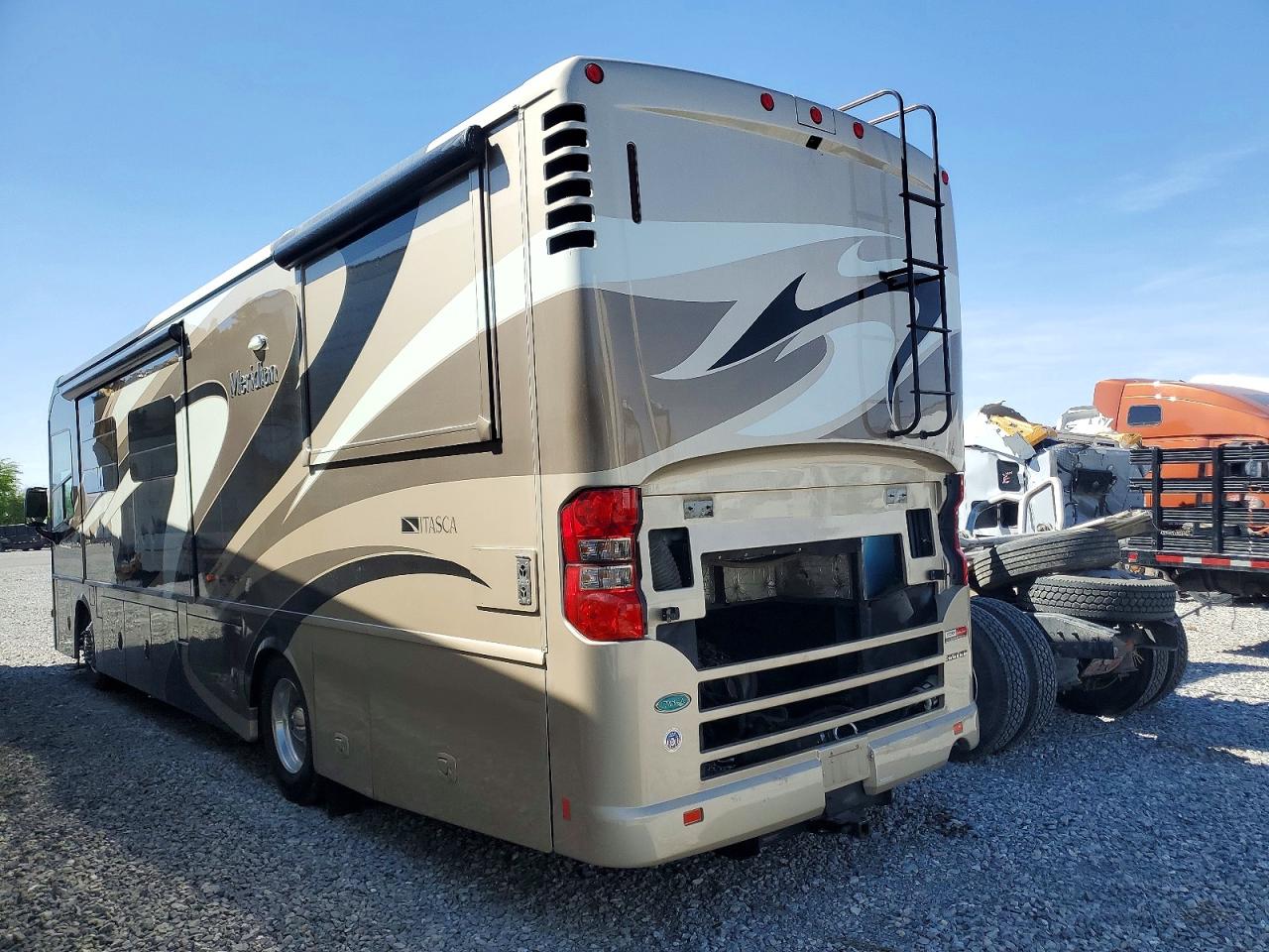 2014 FREIGHTLINER All other VIN 4UZACVDT0ECFL8912 photo 3