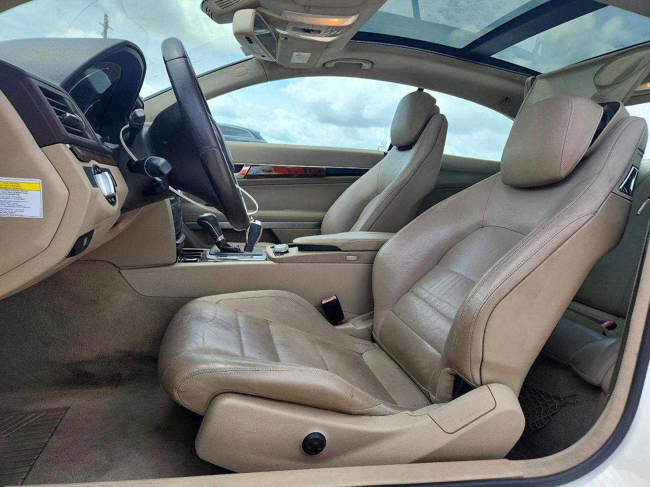 2010 Mercedes-Benz E-class VIN WDDKJ5GB8AF046805 photo 7