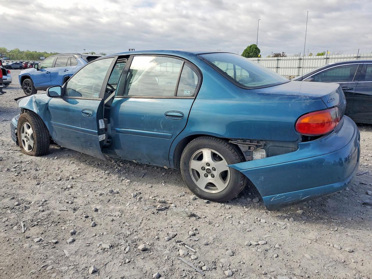 2003 CHEV Malibu VIN 1G1ND52J63M575206 photo 2
