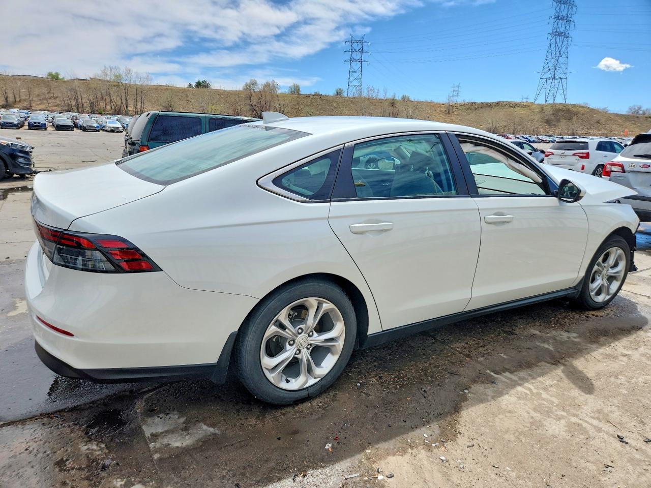2023 Honda Accord VIN 1HGCY1F26PA011336 photo 3