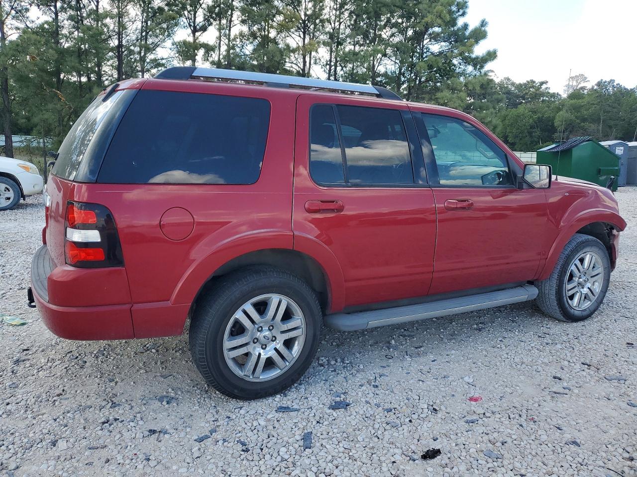 2010 Ford Explorer VIN 1FMEU6FE3AUB03192 photo 3