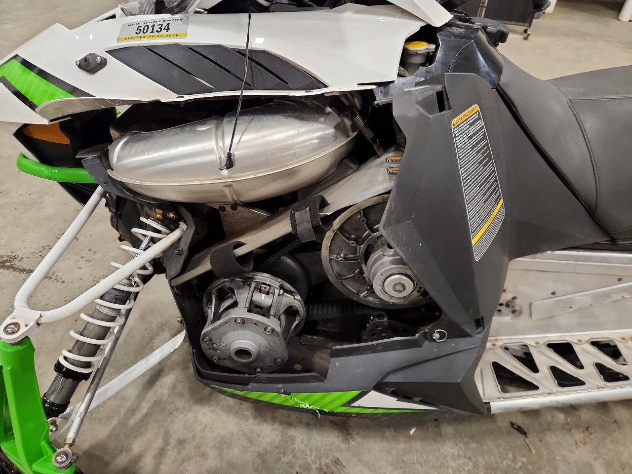 2016 Arctic Cat Snowmobile VIN 4UF16SNW4GT101765 photo 7