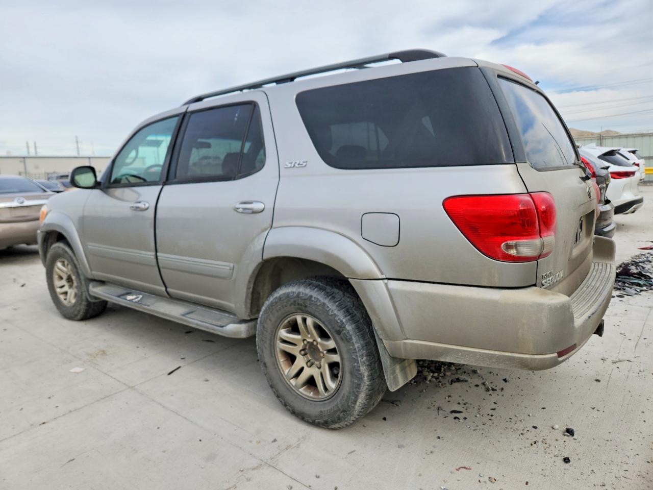 2006 Toyota Sequoia VIN 5TDZT34A26S275698 photo 2
