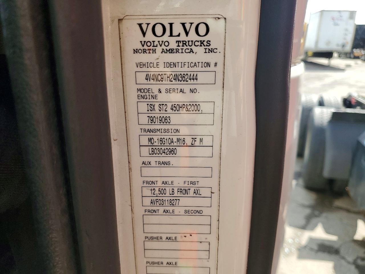 2004 VOLVO Vn VIN 4V4NC9TH24N362444 photo 10