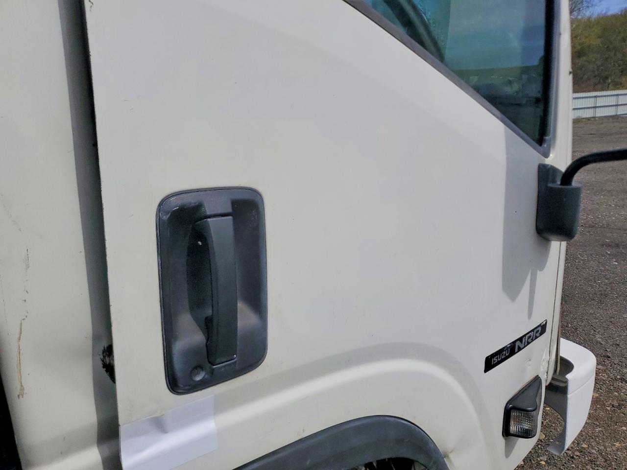 2022 Isuzu Npr VIN JALE5W163N7306653 photo 5