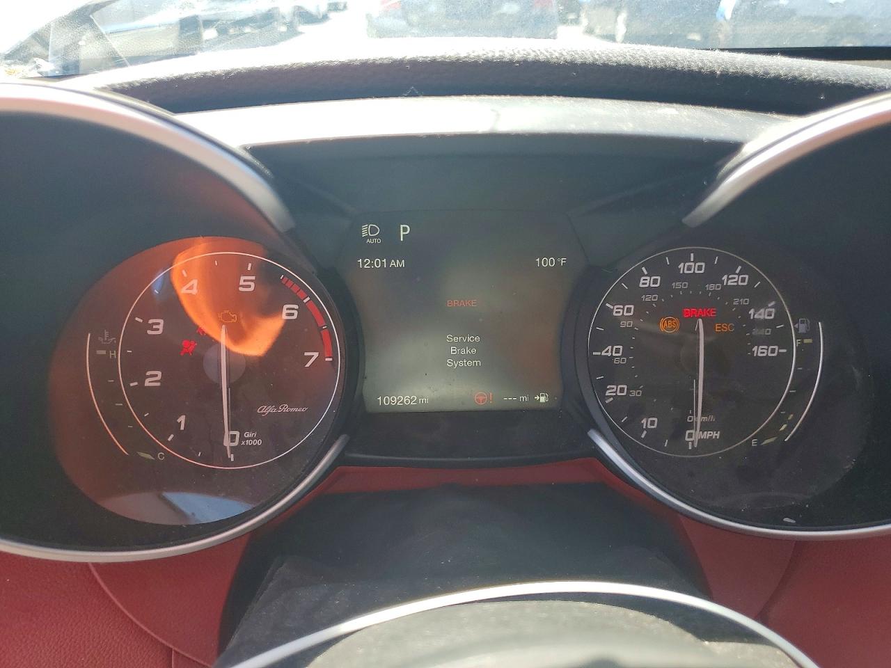2019 Alfa Giulia VIN ZARFAMAN6K7599799 photo 9