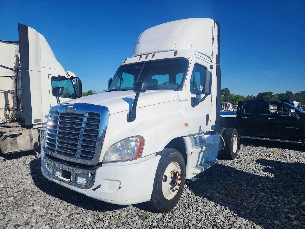 2014 FREIGHTLINER All other VIN 1FUBGEDV0ELFT4298 photo 2
