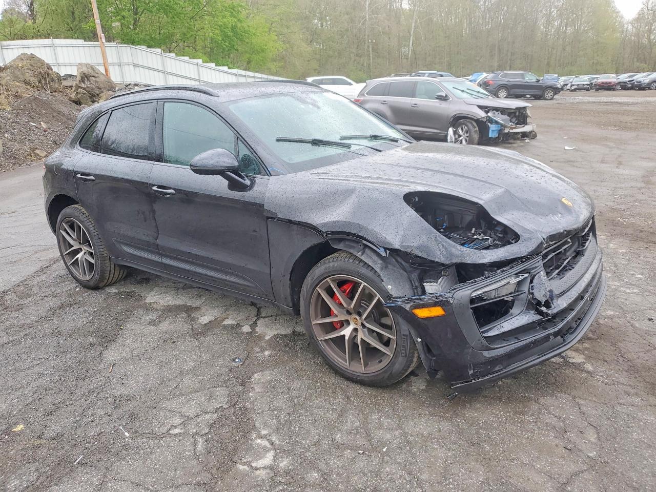 2026 Porsche Macan VIN WP1AG2A58TLB40353 photo 4