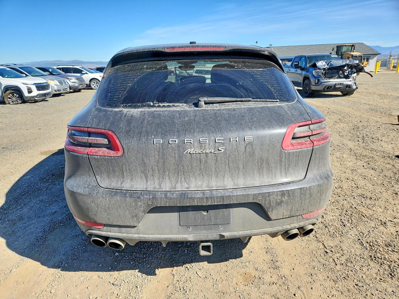 2017 Porsche Macan VIN WP1AB2A54HLB13902 photo 6