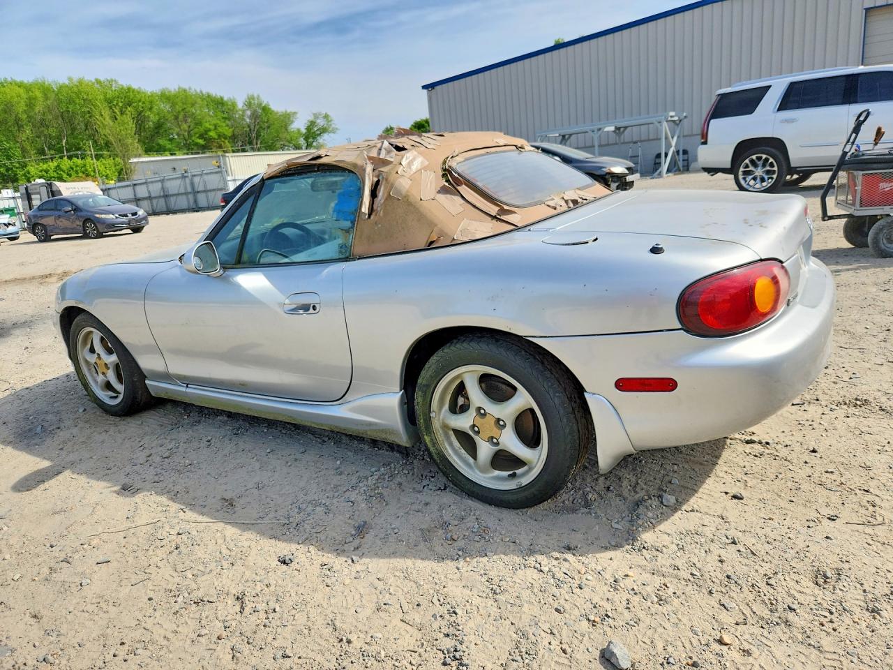 2000 Mazda Mx5 VIN JM1NB3538Y0146484 photo 2