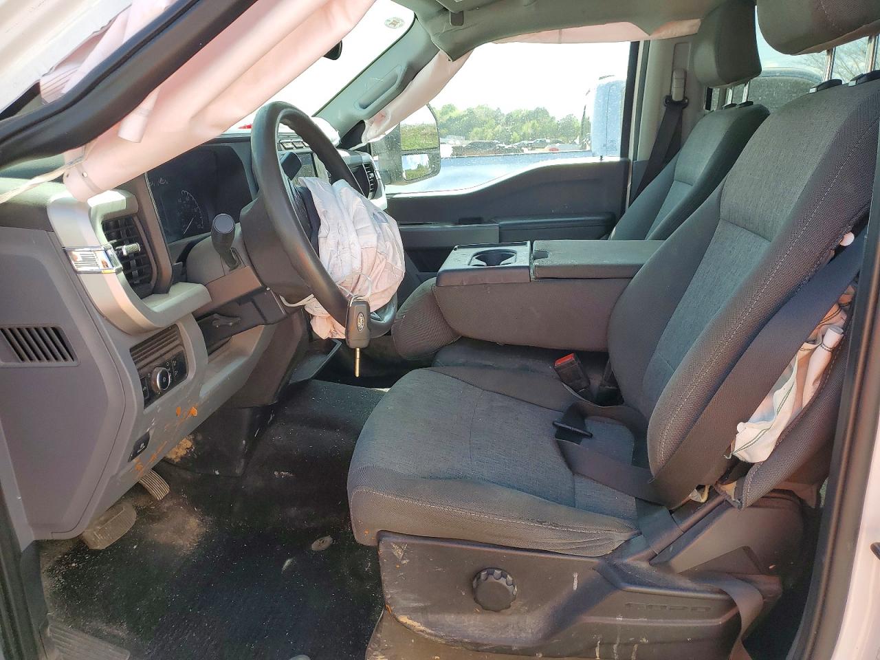 2024 Ford F350 VIN 1FT8W3BT7REE20588 photo 7