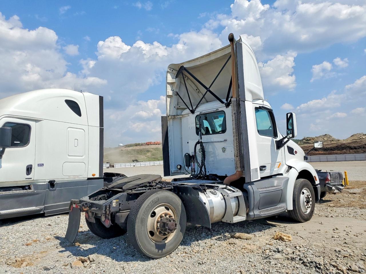 2018 PETERBILT All other VIN 1XPBA48X8JD478027 photo 4