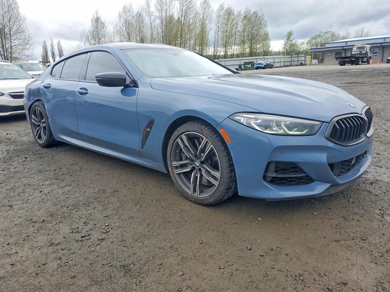 2022 BMW M8 VIN WBAGV8C01NCJ92820 photo 4