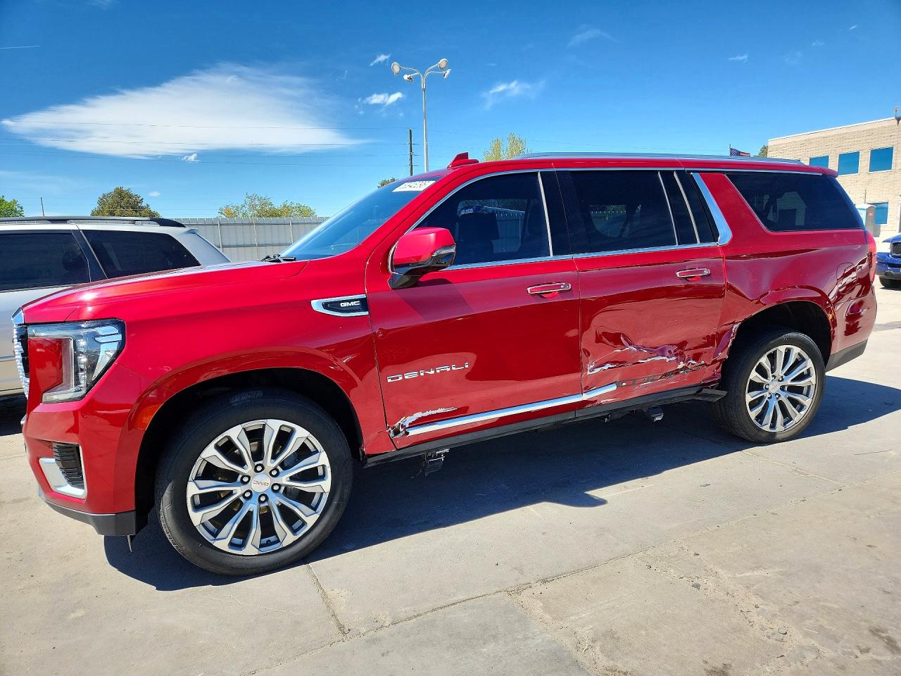 2022 GMC Yukon VIN 1GKS2JKL6NR115242 photo 1