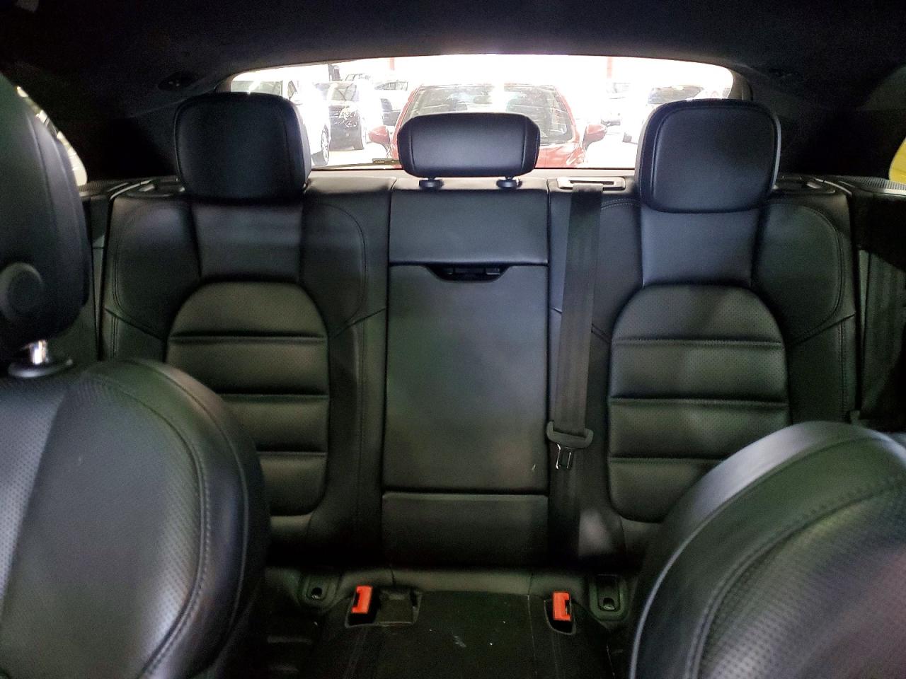 2018 Porsche Macan VIN WP1AF2A51JLB70696 photo 10