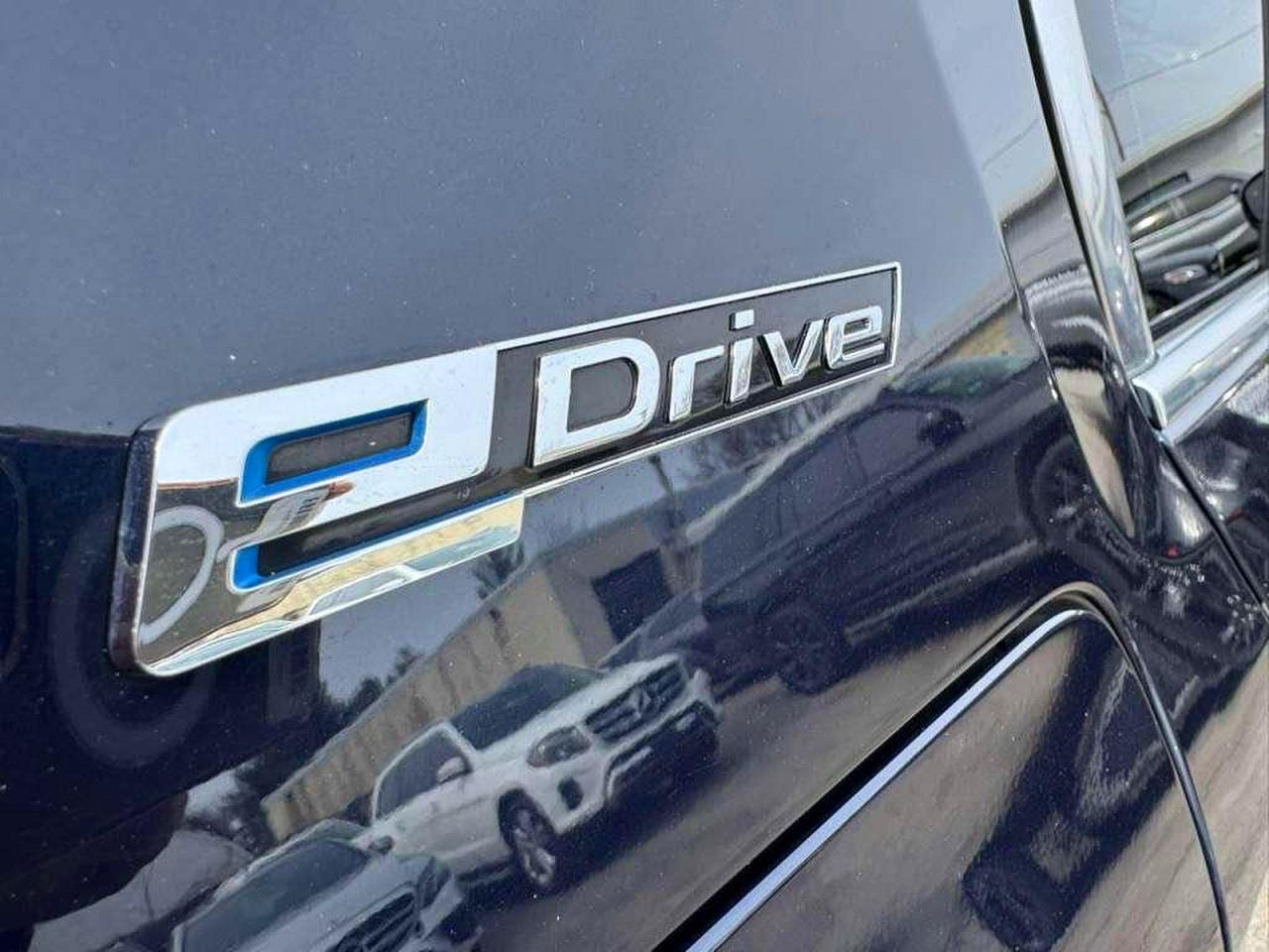 2018 BMW 5 series VIN WBAJB1C54JB084547 photo 11